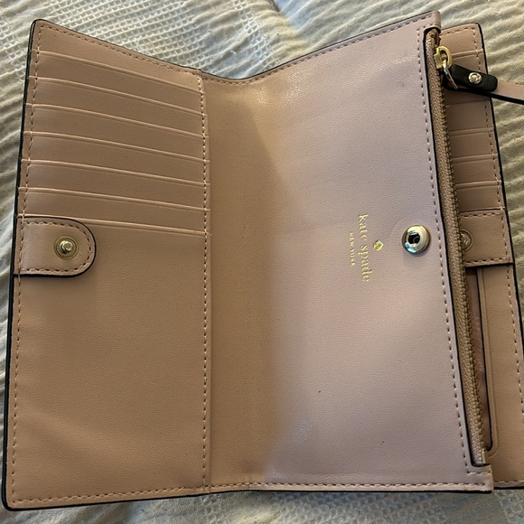 Authentic Kate Spade trifold Wallet - Picture 6 of 7